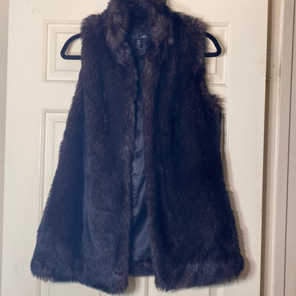 Aqua For Bloomingdales‎ Faux Fur Stand Up Collar vest size x small